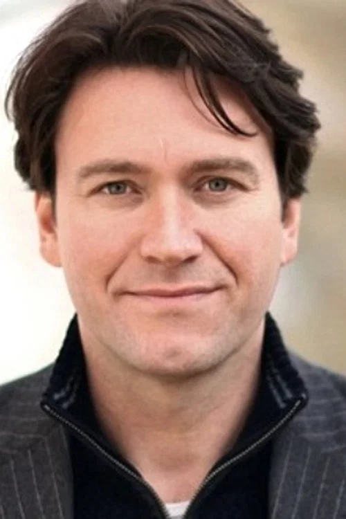 Photo of Kris Arnold, Acting
