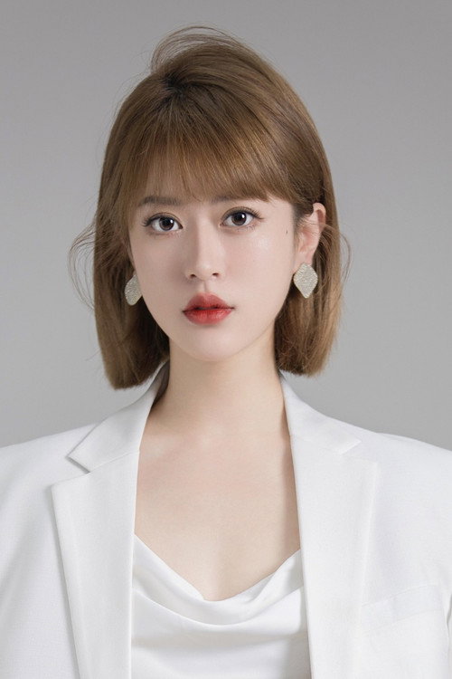 Photo of Ling Ma, Acting