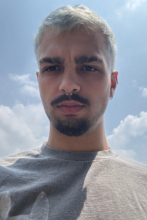 Photo of Leo Chedid, Camera