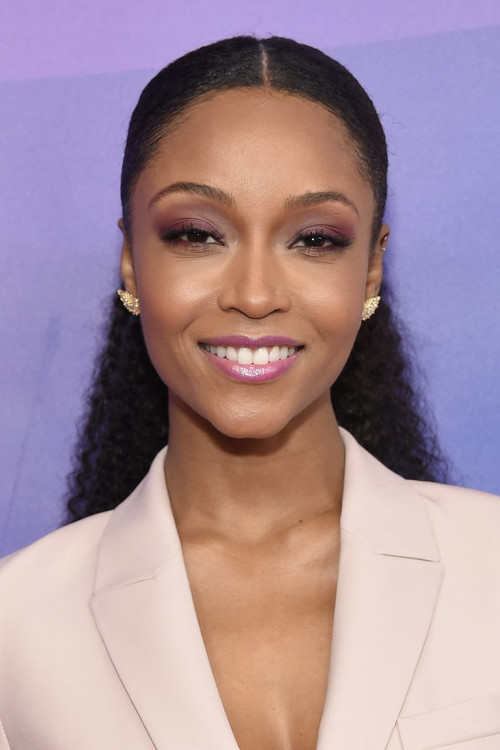 Yaya DaCosta profile