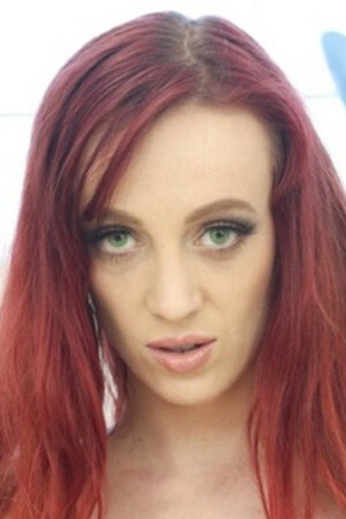 Photo of Luna Thrurmann, Acting