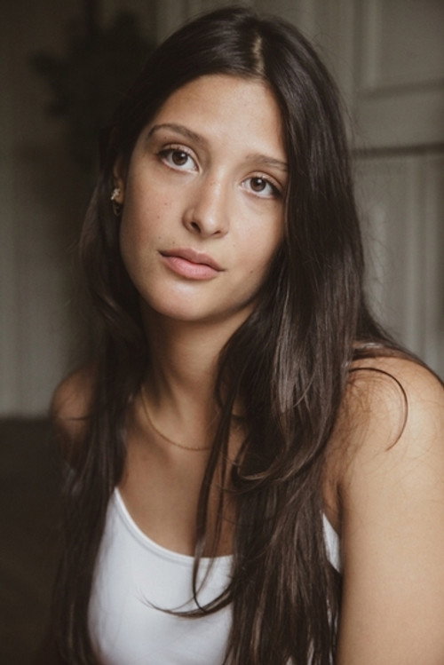 India de Almeida profile