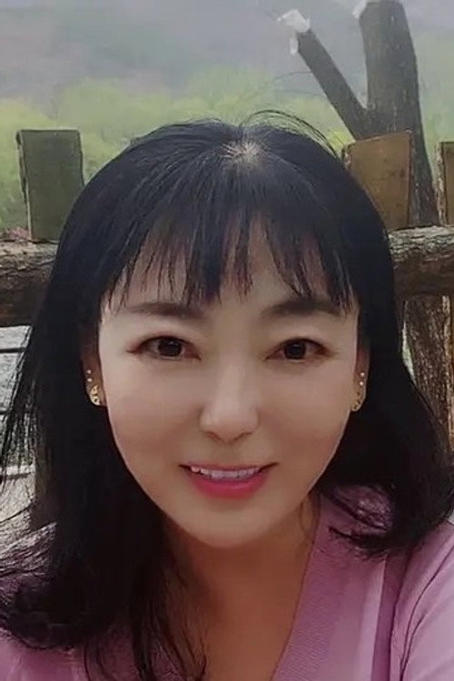 Photo of Lifu Wang, Writing