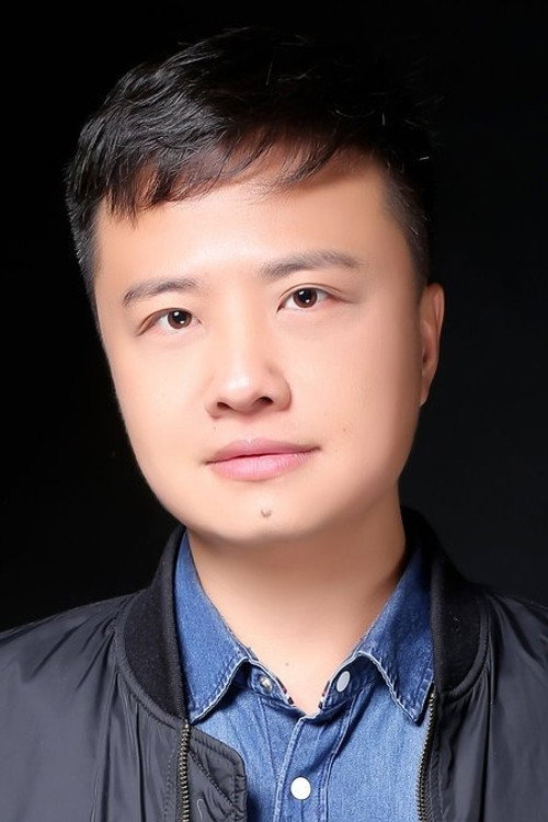 Photo of Qin Peng, Writing