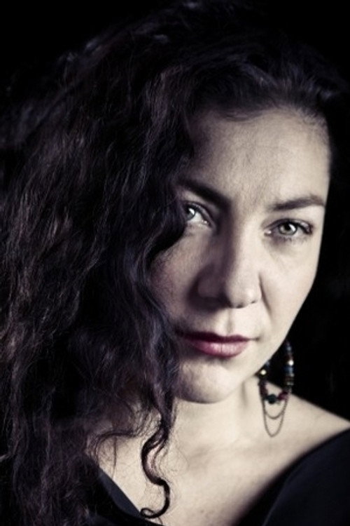 Gloria Tapia profile