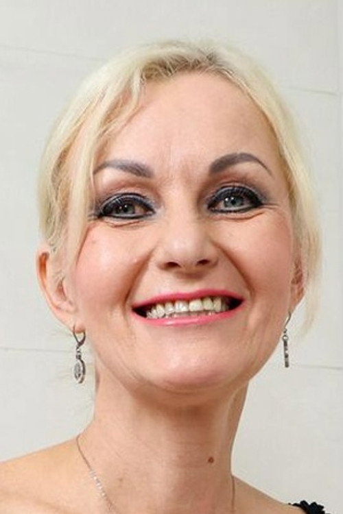 Photo of Ellie Vero, Acting