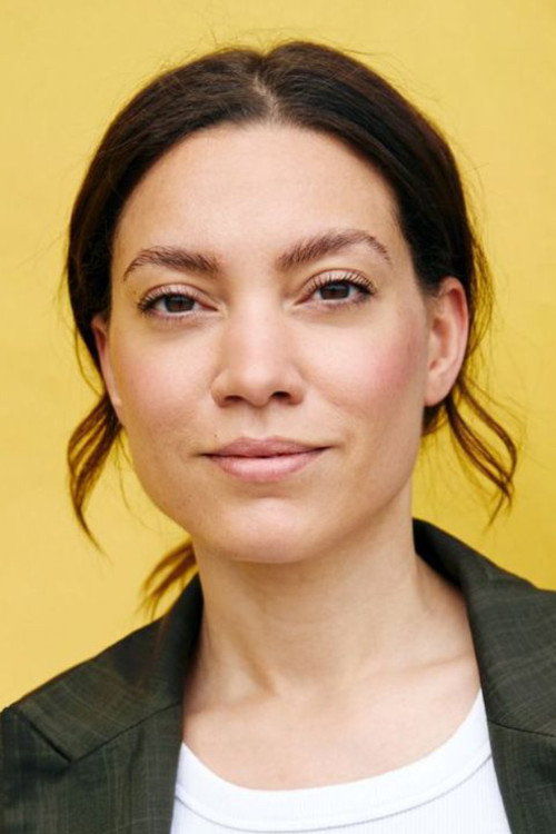 Photo of Viktoria Ngotsé, Acting