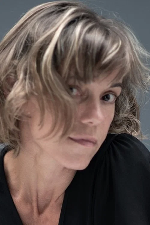 Emma Deschandol profile