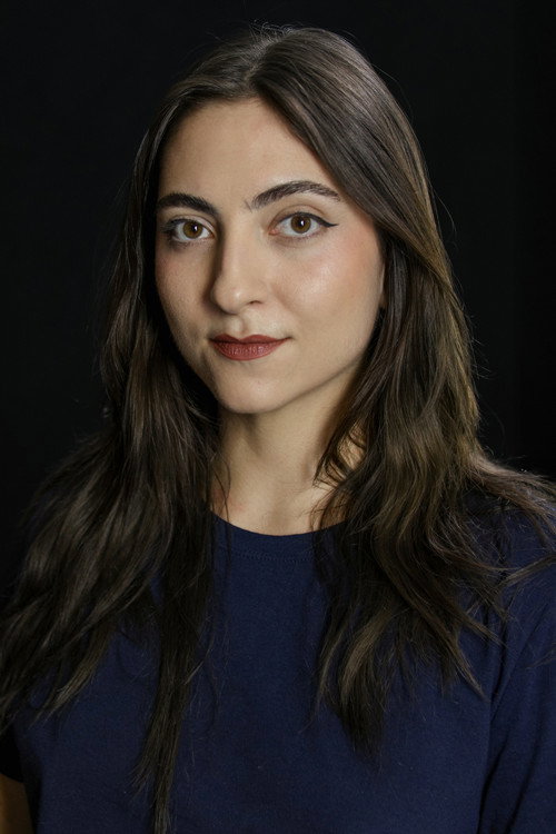 Photo of Evelyn Freitas, Camera