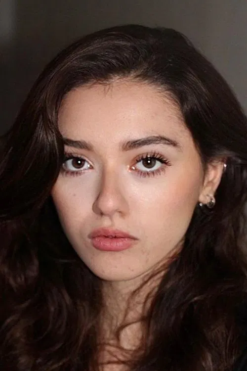 Léonie Dahan-Lamort profile