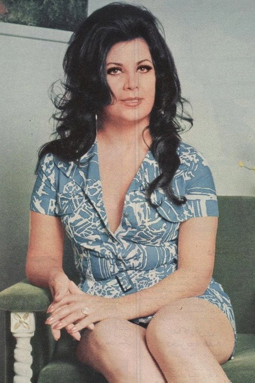 Photo of Lili, Acting