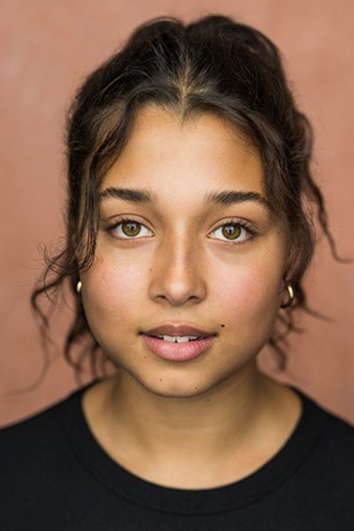 Phoebe Licorish profile