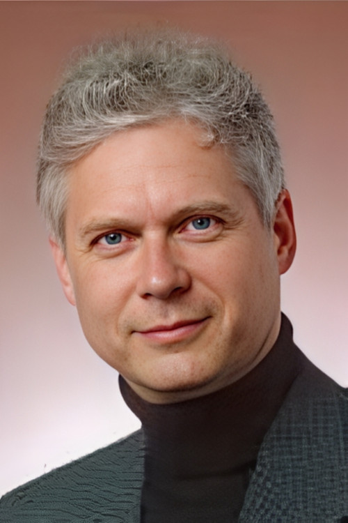 Graeme MacQueen profile