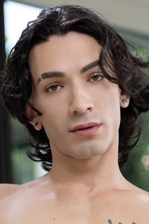 Photo of Siren Santiago, Acting