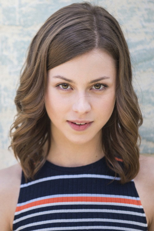 Photo of Laura Döbrösi, Acting