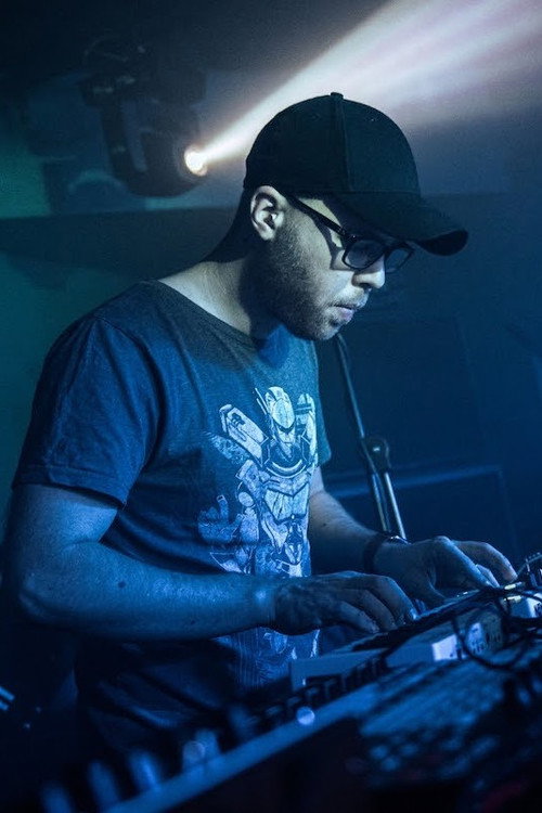 Photo of Waveshaper, Acting