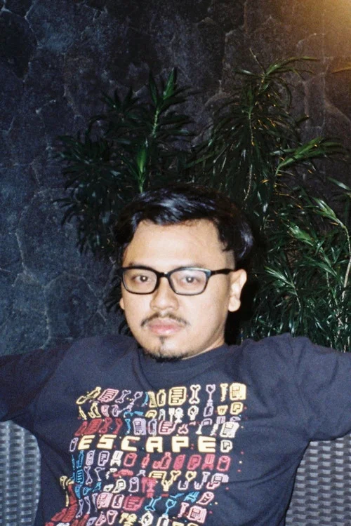 Photo of Ahmad Hasan Yuniardi, Editing