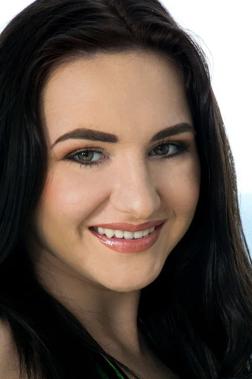Photo of Kelsey Kage, Acting