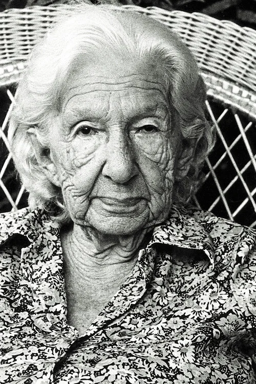 Photo of Cora Coralina, Acting