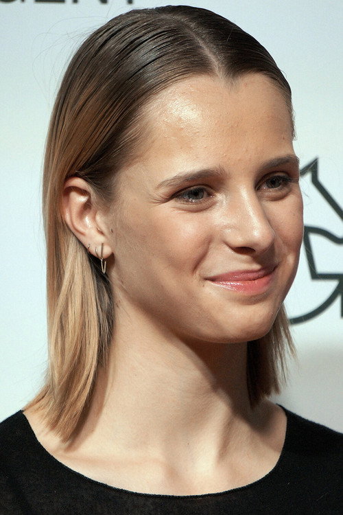 Louisa Peeters profile