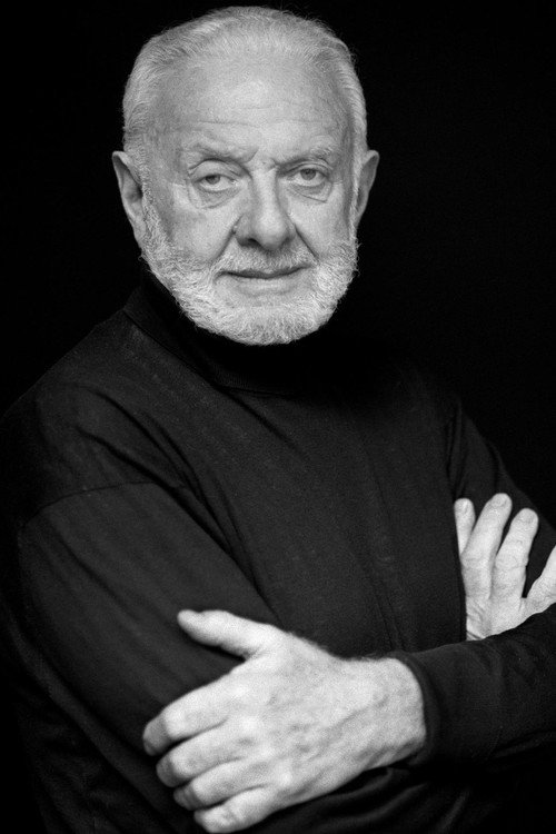 Photo of Leslie Linder, Acting