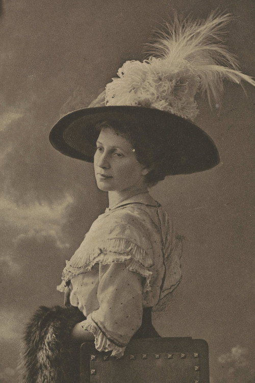 Photo of Tekla Trapszo, Acting
