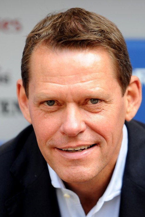 Photo of Frank Arnesen, Acting