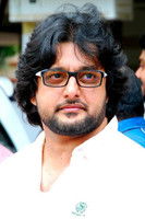 Madhu Warrier profile