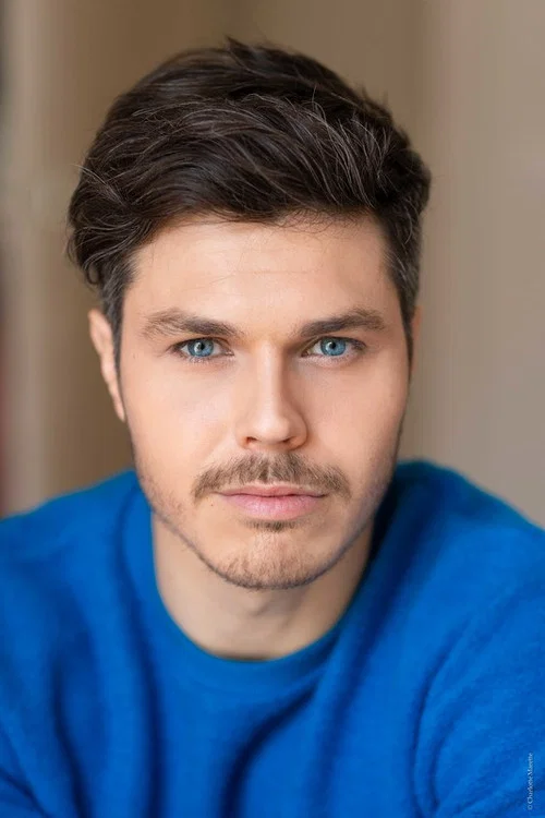 Photo of Jonathan Bruzat, Acting
