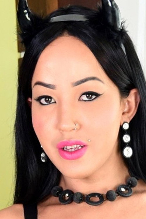 Photo of Thais Tavares, Acting
