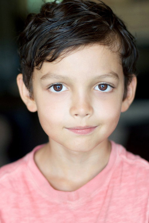 Photo of Indie DesRoches, Acting