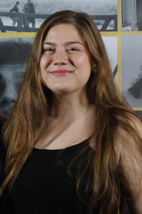 Photo of Annelise Wenglarek, Acting