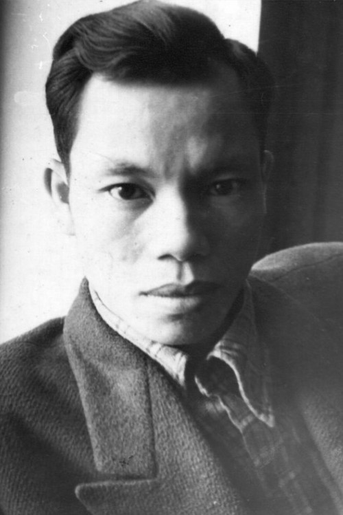Photo of Bành Châu, Writing