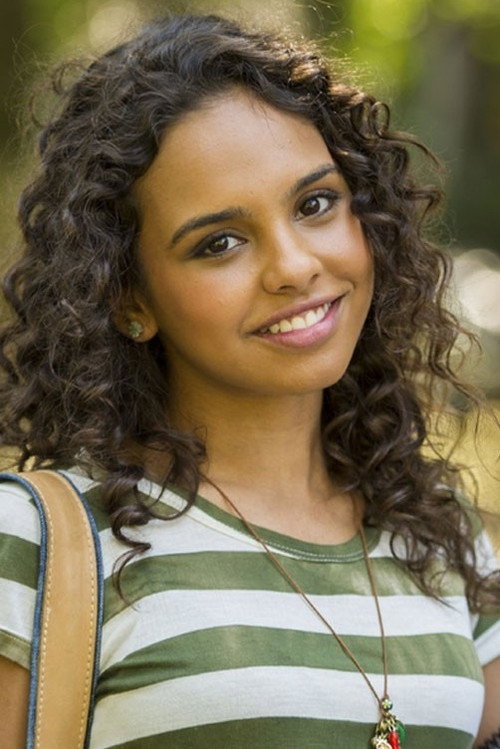 Photo of Ana Beatriz Cisneiros, Acting