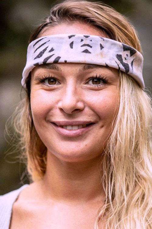 Cindy Poumeyrol profile