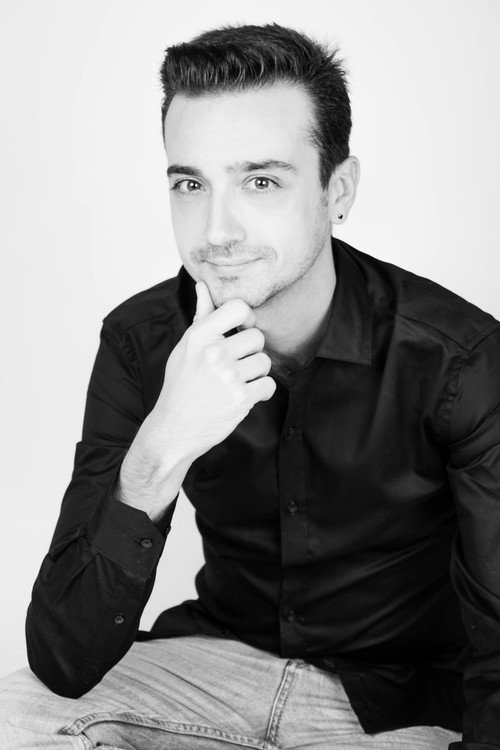Photo of Víctor M. del Pozo, Acting