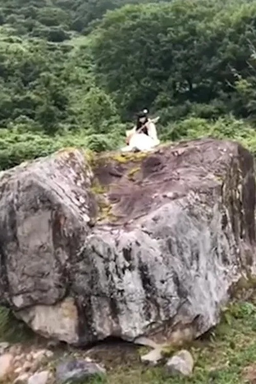 Movie poster for Ichiko Aoba Plays Live on a Rock (2018)