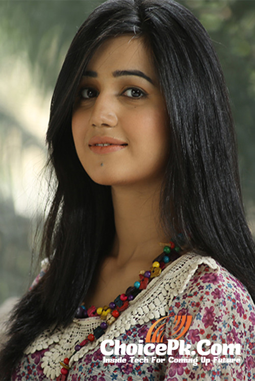 Photo of Annam Fayyaz, Acting
