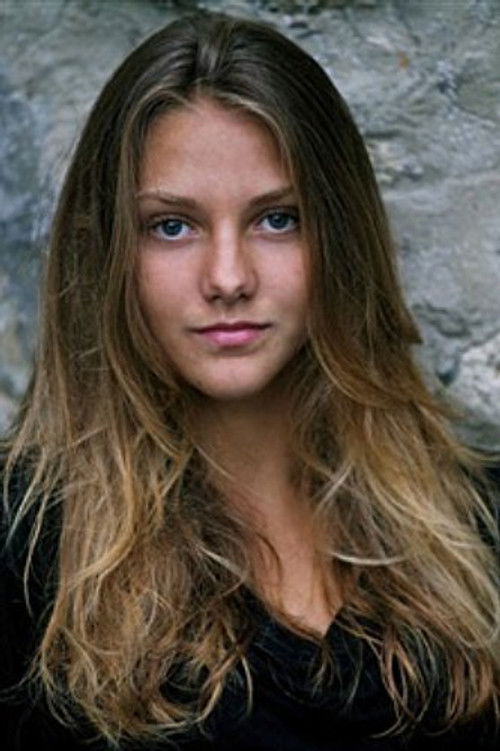 Photo of Emma Besson, Acting