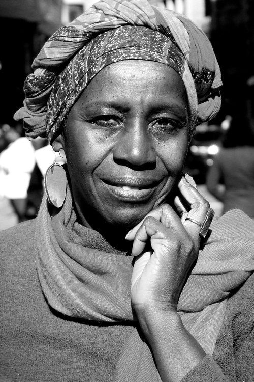 Photo of Dirce Thomaz, Acting