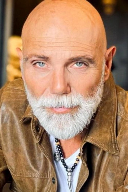 Manuel Landeta profile