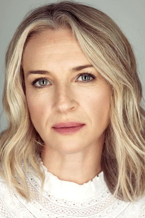 Ever Carradine profile