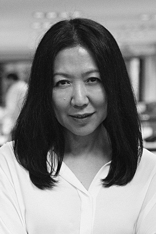 Thaís Oyama profile