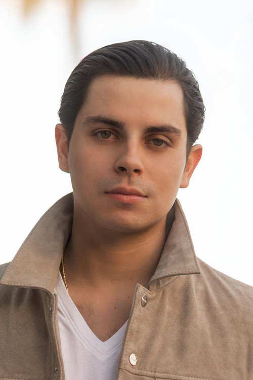Jake T. Austin profile