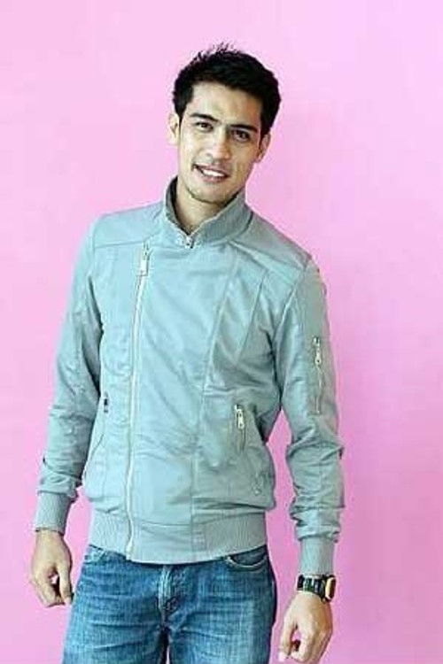 Ashraf Muslim profile