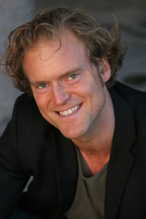 Photo of Fredrik Hiller, Acting