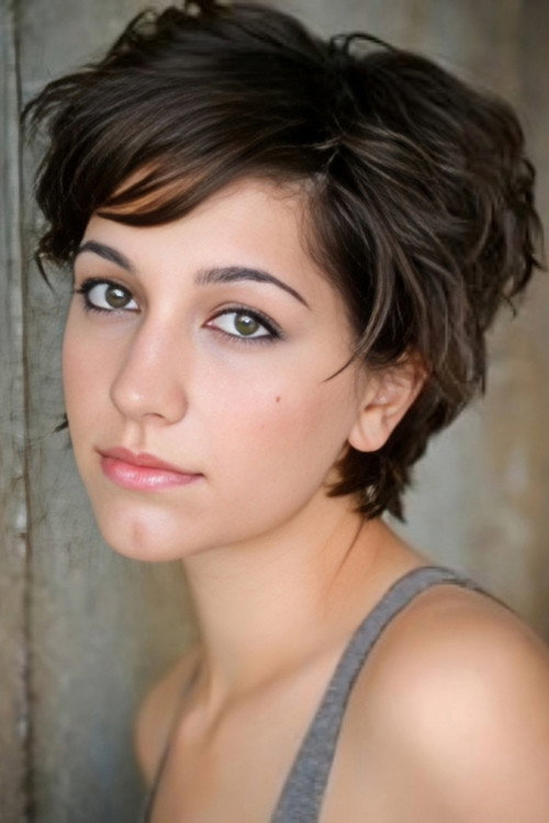 Photo of Lindsey Naves, Acting
