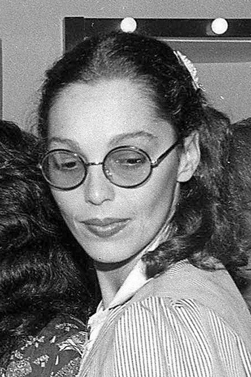 Regina Chaves profile