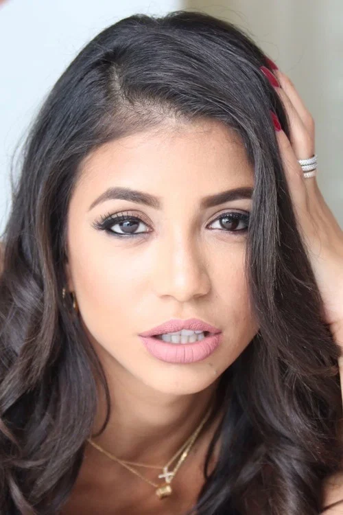 Photo of Veronica Rodriguez, Acting