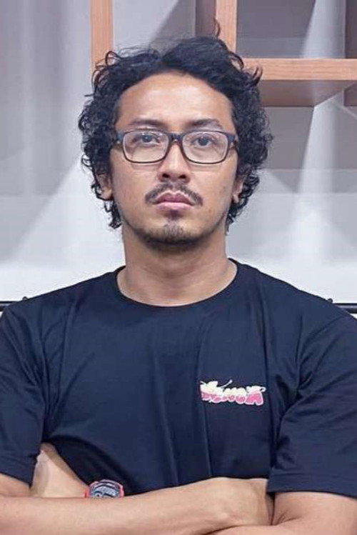 Gilang Bhaskara profile